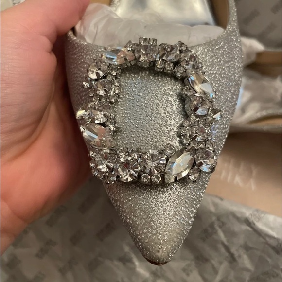 Badgley Mischka Silver Carrie Embellished Kitten Heels Size 7 - Picture 6 of 12